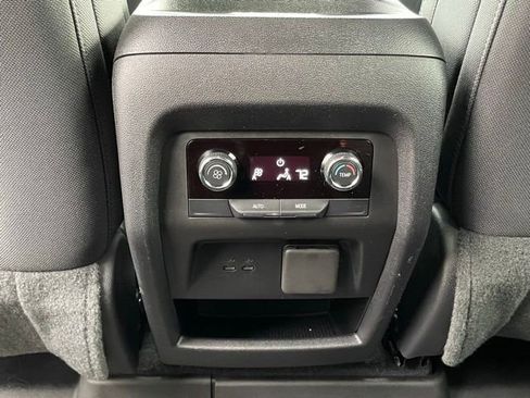 New 2025 Chevrolet Traverse LT w/ Enhanced Driving Package image 27