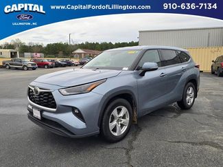 Used 2022 Toyota Highlander LE video 1