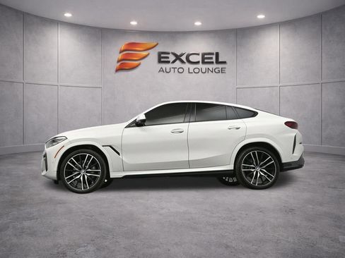 Used 2022 BMW X6 xDrive40i w/ M Sport Package image 46