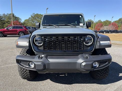 Used 2024 Jeep Wrangler Willys image 2
