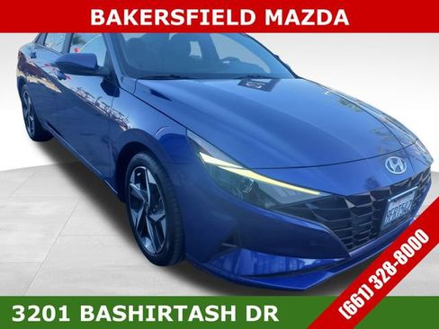 Used 2023 Hyundai Elantra SEL w/ Convenience Package image 3