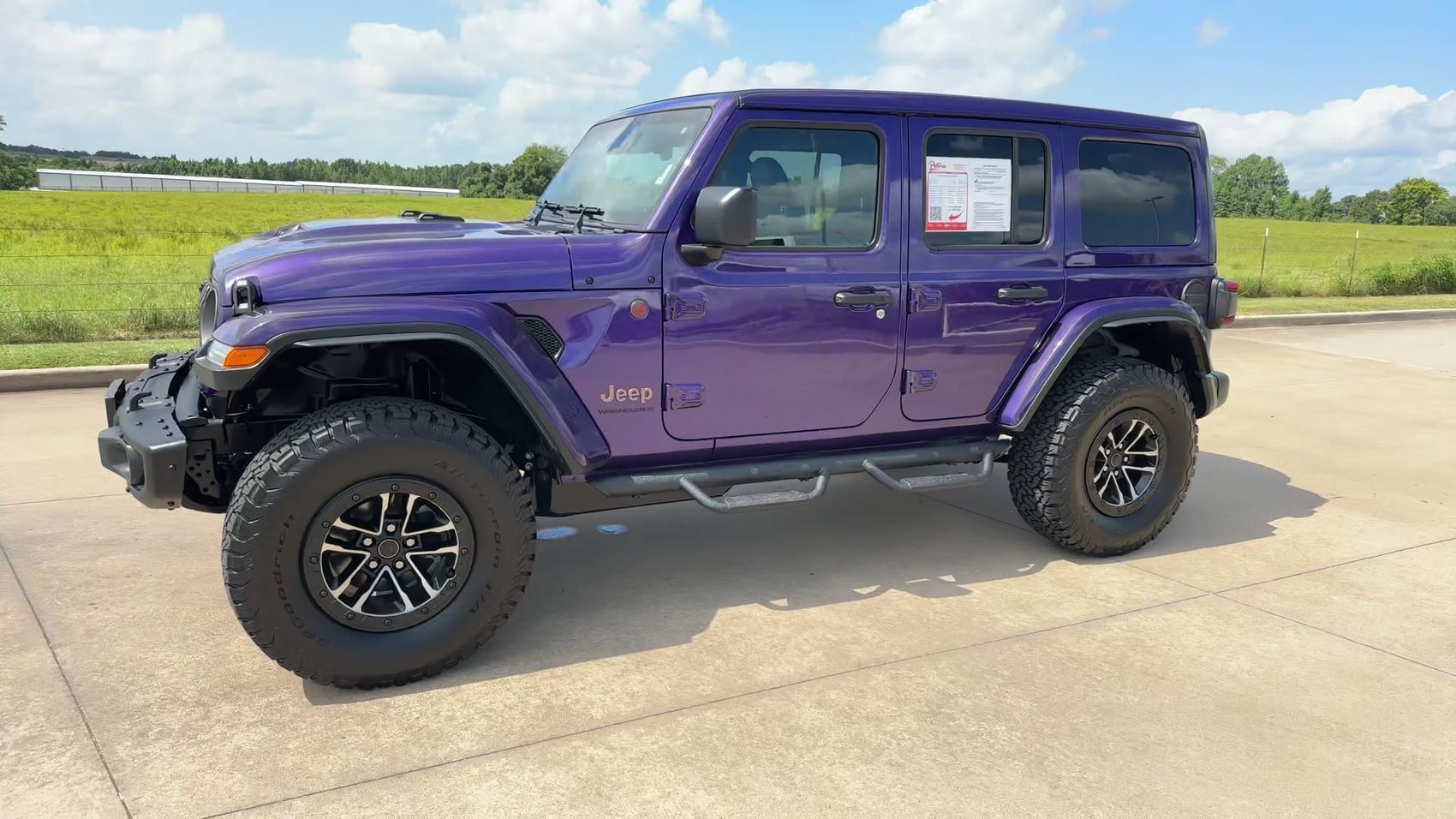 Used 2026 Jeep Wrangler Unlimited Rubicon AWD/4WD image 4