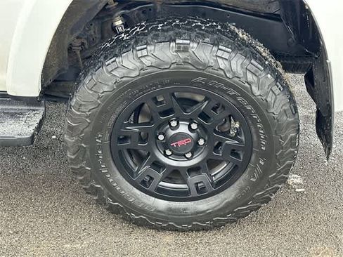 Used 2016 Toyota 4Runner TRD Pro image 5