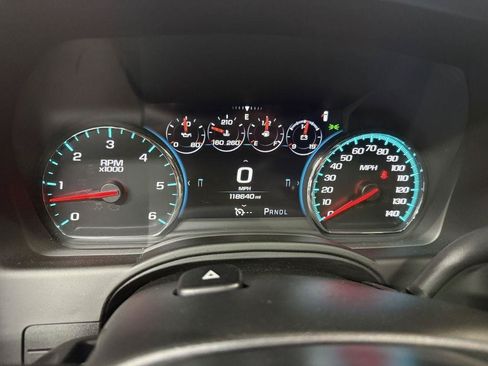 Used 2017 Chevrolet Suburban LT AWD/4WD image 17