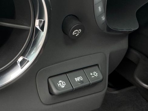 Used 2022 Chevrolet Camaro ZL1 image 17