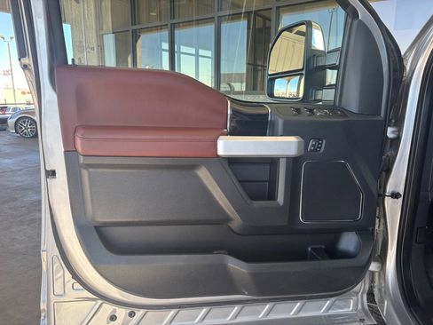 Used 2022 Ford F350 Platinum image 8