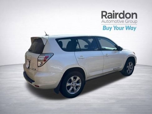 Used 2014 Toyota RAV4 EV image 8