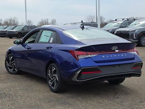 New 2025 Hyundai Elantra Sport image 23