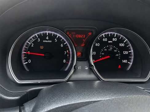 Used 2012 Nissan Versa SV FWD image 13