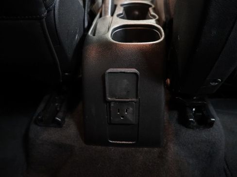 Used 2019 Chevrolet Trax LT w/ LT Convenience Package AWD/4WD image 30