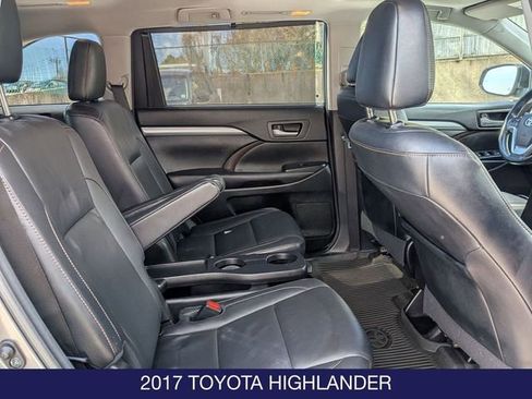 Used 2017 Toyota Highlander XLE AWD/4WD image 26