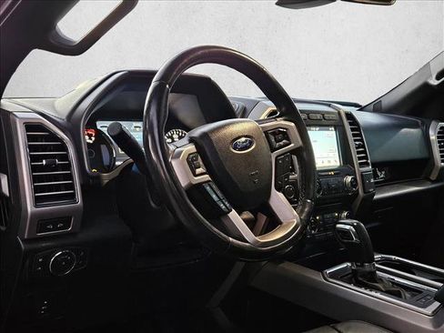 Used 2017 Ford F150 Platinum w/ Equipment Group 701A Luxury image 9