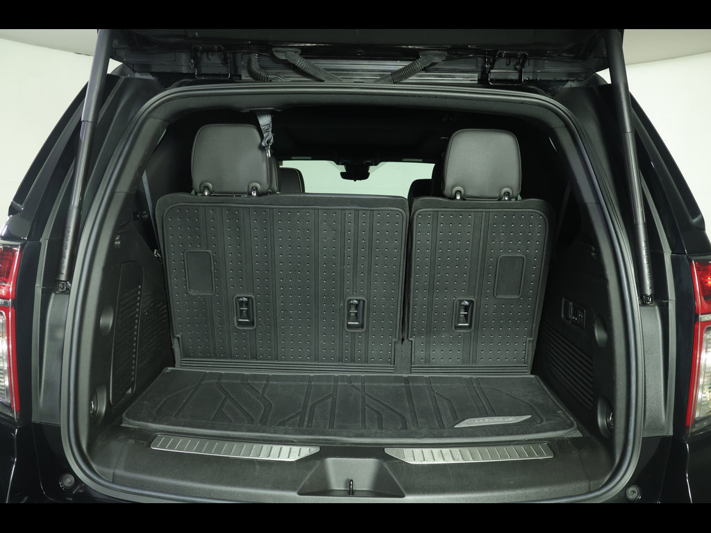 Used 2023 Chevrolet Tahoe Premier AWD/4WD image 15