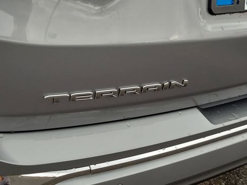 Used 2023 GMC Terrain Denali w/ Denali Premium Package image 15