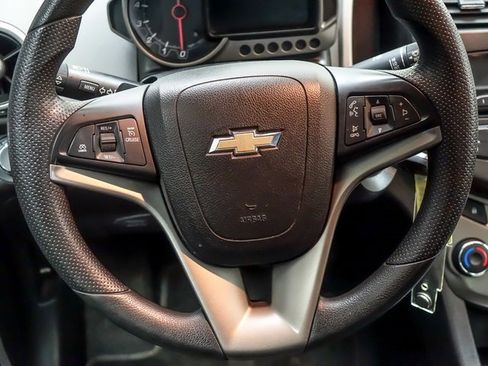 Used 2014 Chevrolet Sonic LT image 13