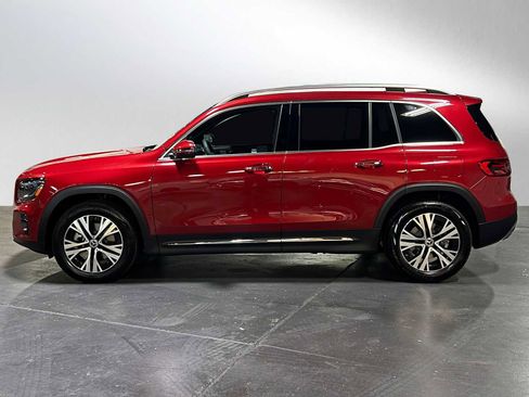New 2025 Mercedes-Benz GLB 250 4MATIC image 7