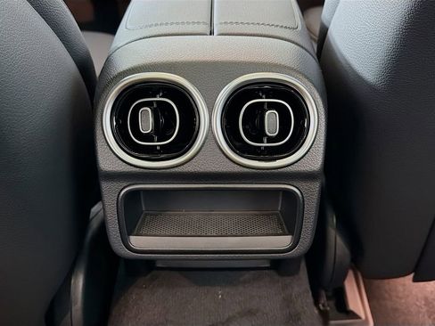 Used 2026 Mercedes-Benz C 300 4MATIC Sedan image 27