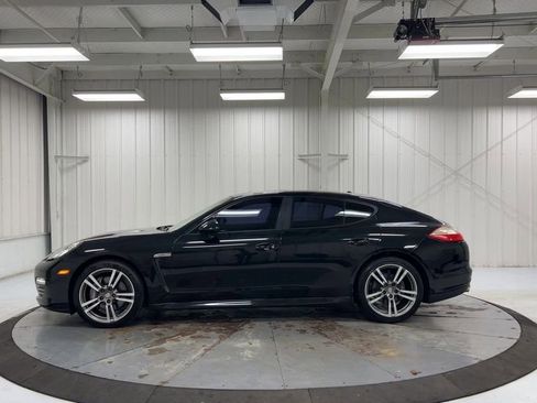 Used 2011 Porsche Panamera 4 image 5