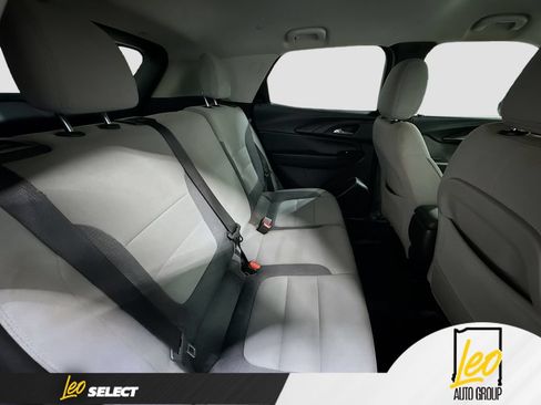 Used 2021 Chevrolet TrailBlazer LT AWD/4WD image 28