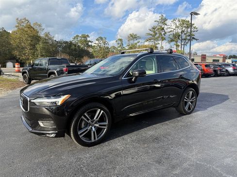 Used 2021 Volvo XC60 T5 Momentum w/ Advanced Package image 26