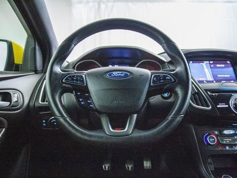 Used 2017 Ford Focus ST w/ Equipment Group 402A FWD image 47