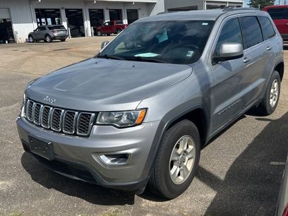 Used 2017 Jeep Grand Cherokee Laredo w/ Quick Order Package 2BE