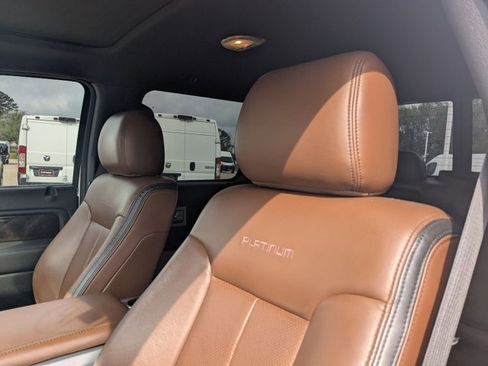 Used 2014 Ford F150 Platinum image 15