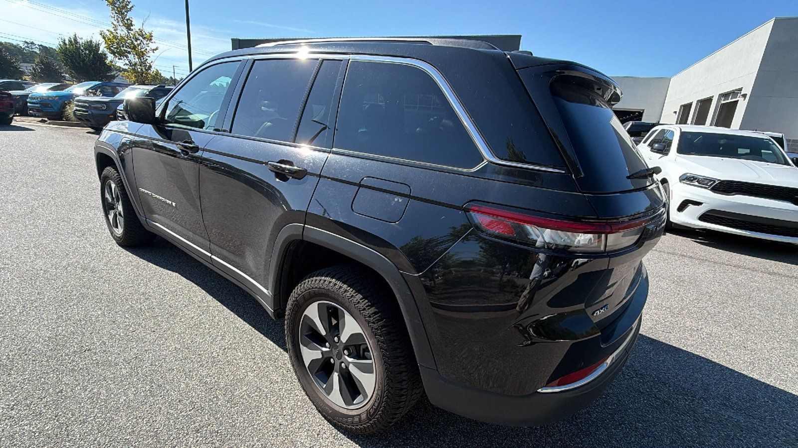 Used 2024 Jeep Grand Cherokee Limited 4xe AWD/4WD image 10