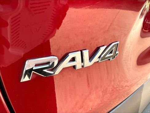 Used 2024 Toyota RAV4 XLE Premium w/ Weather Package AWD/4WD image 31