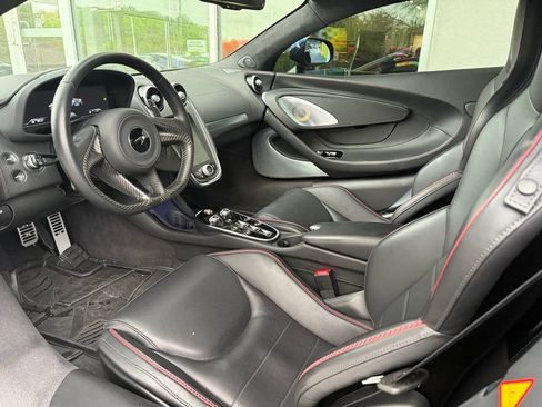 Used 2023 McLaren GT RWD image 6