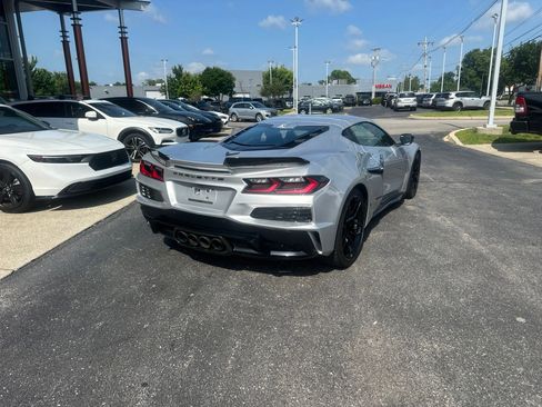 Used 2026 Chevrolet Corvette Z06 RWD image 3