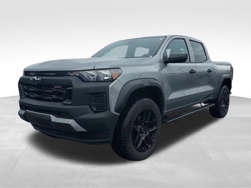 Used 2023 Chevrolet Colorado Trail Boss w/ Advanced Trailering Package AWD/4WD image 4