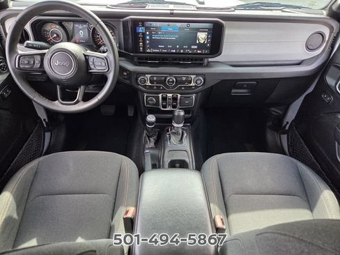 Used 2024 Jeep Wrangler Unlimited Sport AWD/4WD image 12