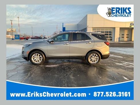 Certified 2024 Chevrolet Equinox LT image 1