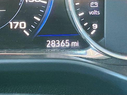 Used 2023 GMC Acadia AT4 w/ Technology Package image 12