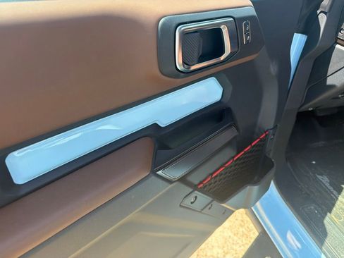 Used 2024 Ford Bronco Heritage Edition AWD/4WD image 16