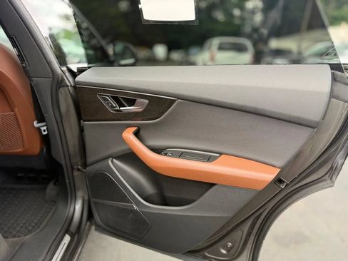 Used 2019 Audi Q8 Premium Plus AWD/4WD image 26