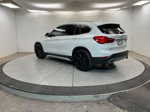 Used 2018 BMW X1 sDrive28i w/ Premium Package image 3