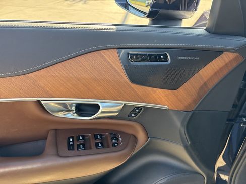 Used 2019 Volvo XC90 T6 Inscription w/ Luxury Package image 16