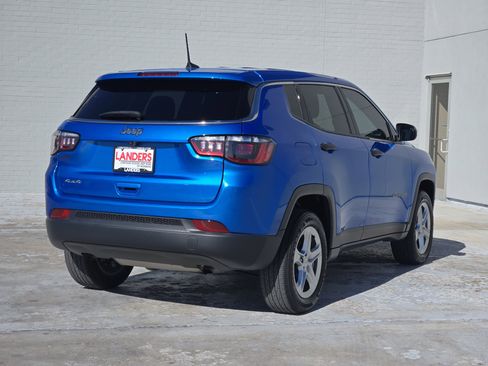 Used 2023 Jeep Compass Sport image 8
