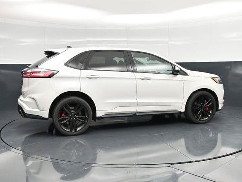Certified 2022 Ford Edge ST w/ Equipment Group 401A AWD/4WD image 4