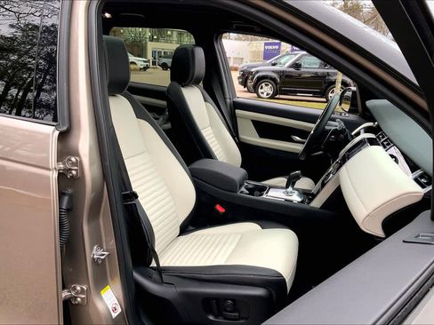 Used 2023 Land Rover Discovery Sport S R-Dynamic image 7
