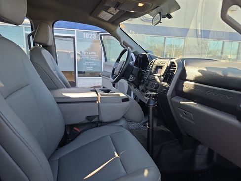 Used 2020 Ford F250 XL w/ Power Equipment Group image 16