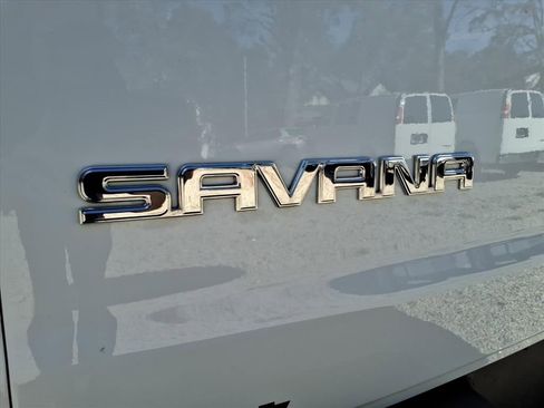Used 2023 GMC Savana 2500 w/ Driver Convenience Package image 13