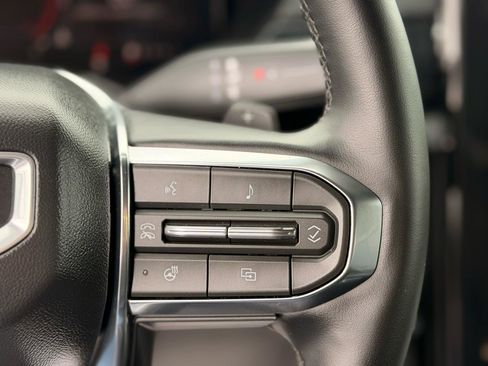 Used 2026 GMC Acadia Elevation w/ Elevation Premium Package AWD/4WD image 27