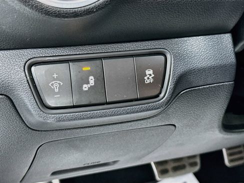Used 2022 Kia Forte GT w/ GT Technology Package FWD image 10