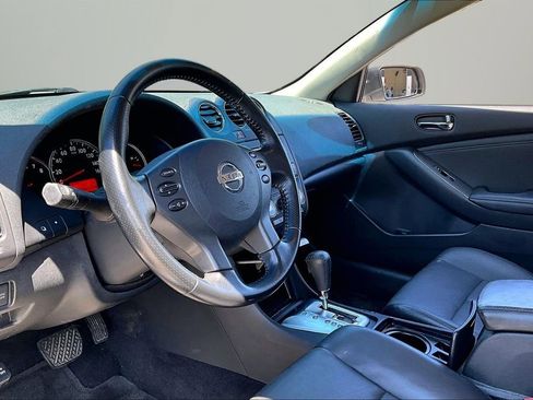 Used 2010 Nissan Altima 2.5 SL w/ SL Pkg FWD image 13