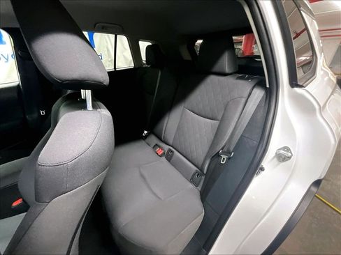 Certified 2023 Toyota Corolla Cross LE AWD/4WD image 15