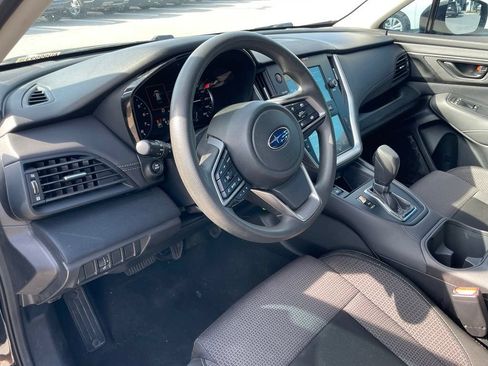 Used 2023 Subaru Outback AWD/4WD image 9