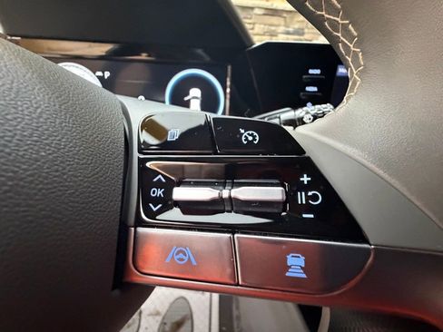 Used 2022 Hyundai Elantra SEL w/ Convenience Package image 23